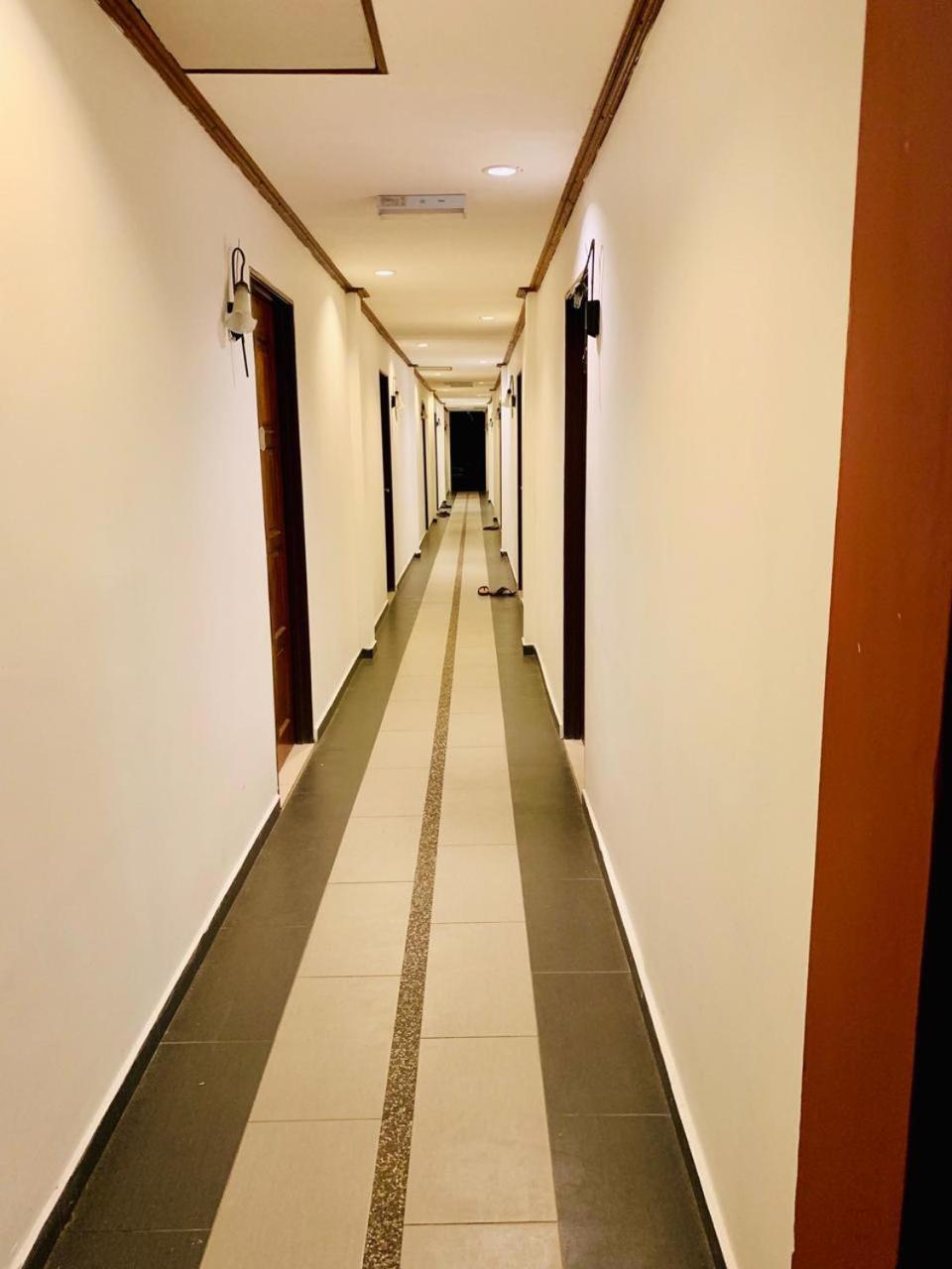 D Lima Beach Inn Pantai Cenang  Exterior foto