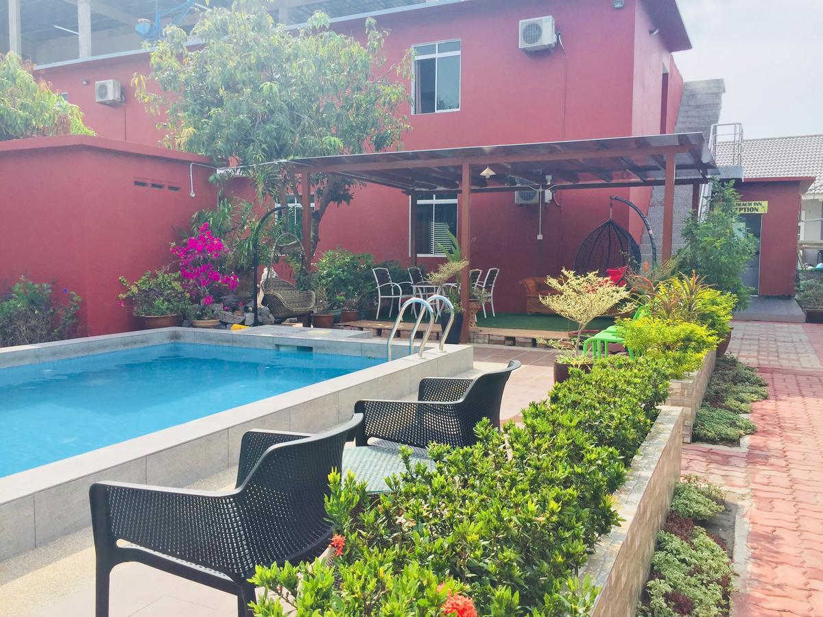 D Lima Beach Inn Pantai Cenang  Exterior foto